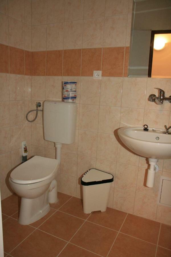 Penzion Atlas Štúrovo Exterior foto